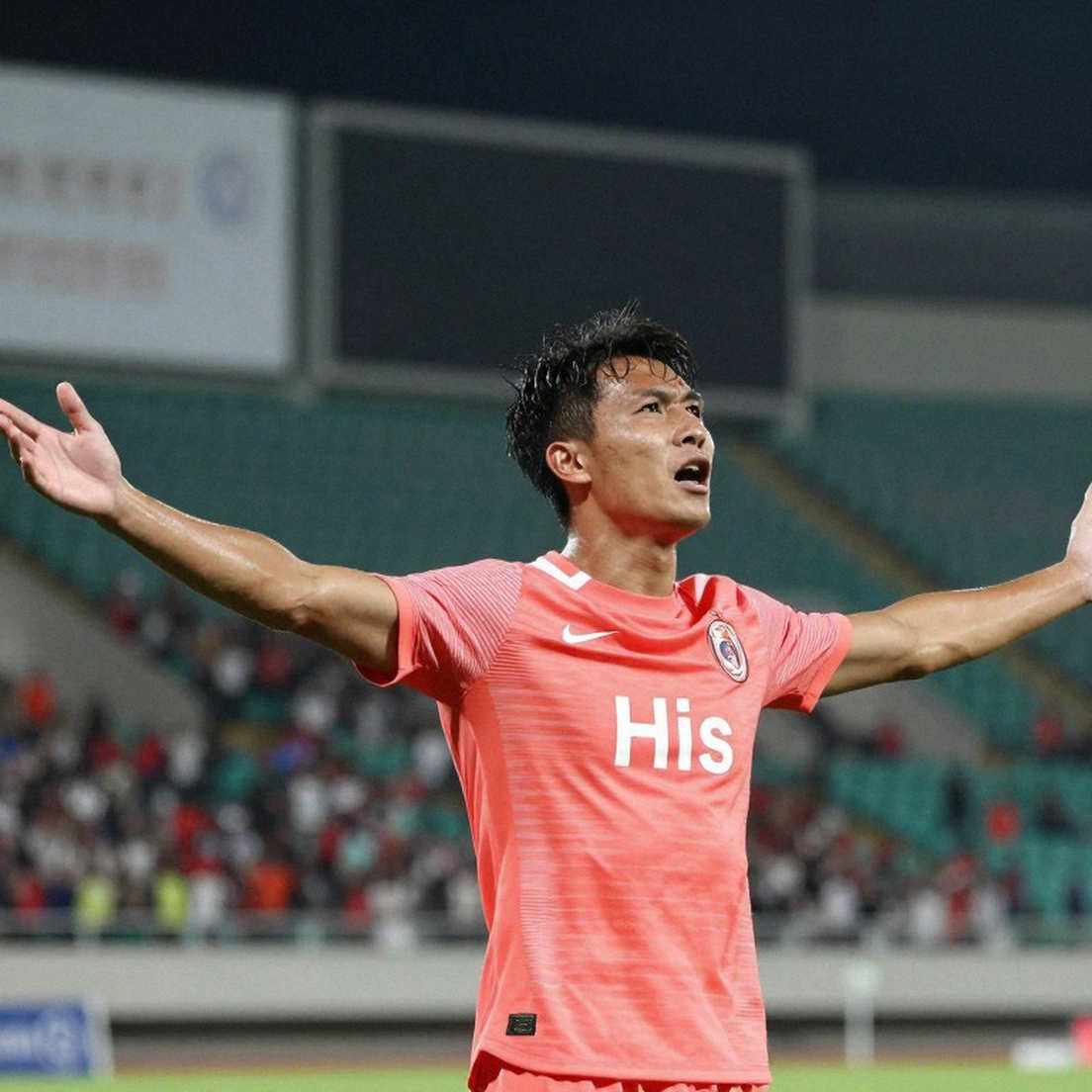 Chuyển nhượng V.League: thủ môn được trả giá cao, tuyến trẻ bị trả giá thấp